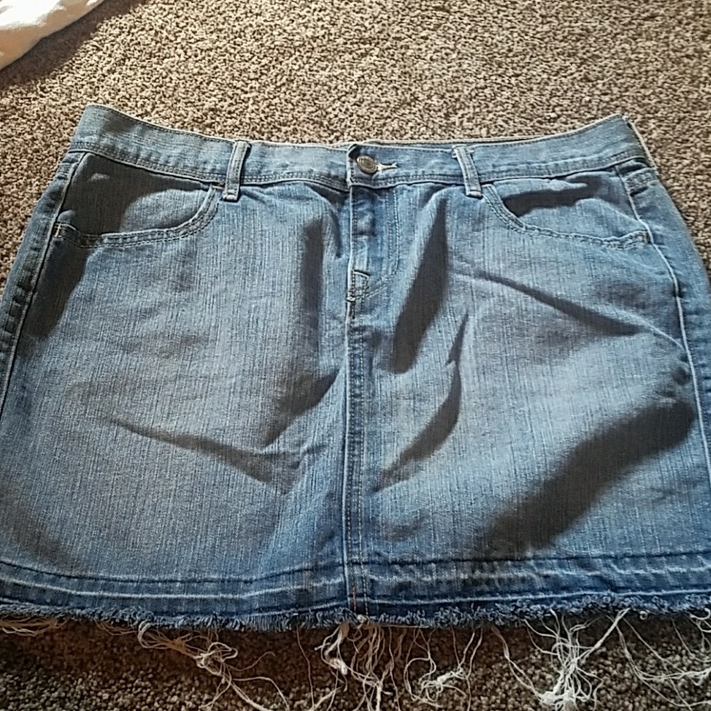 mini skirt